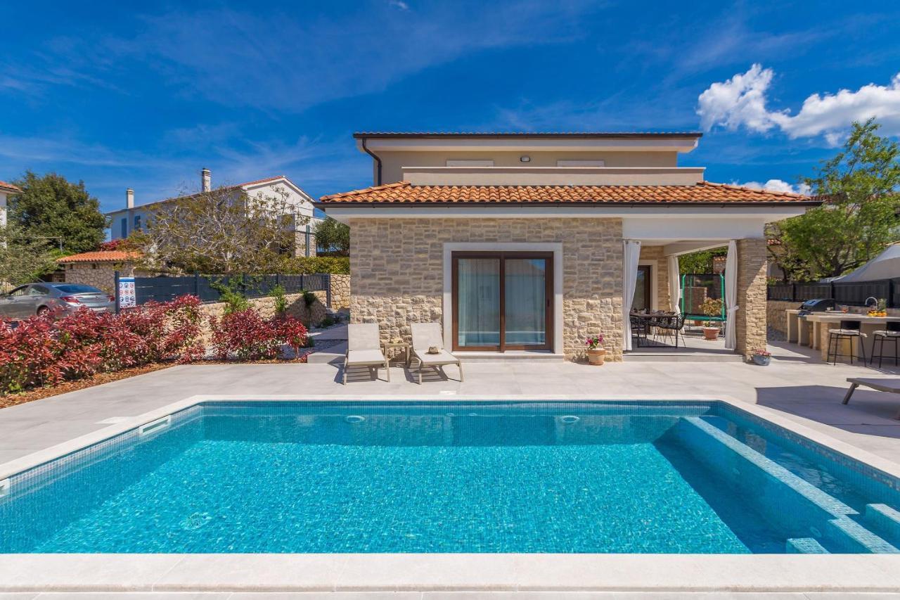 Holiday House Villa Andro Pinezići Exterior foto